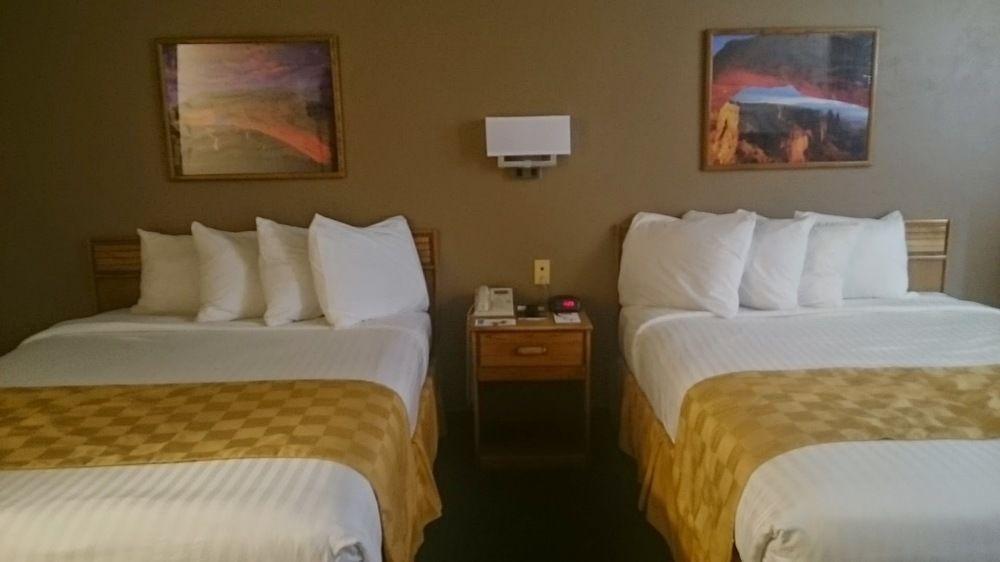Inn At The Canyons มอนติเชลโล ภายนอก รูปภาพ