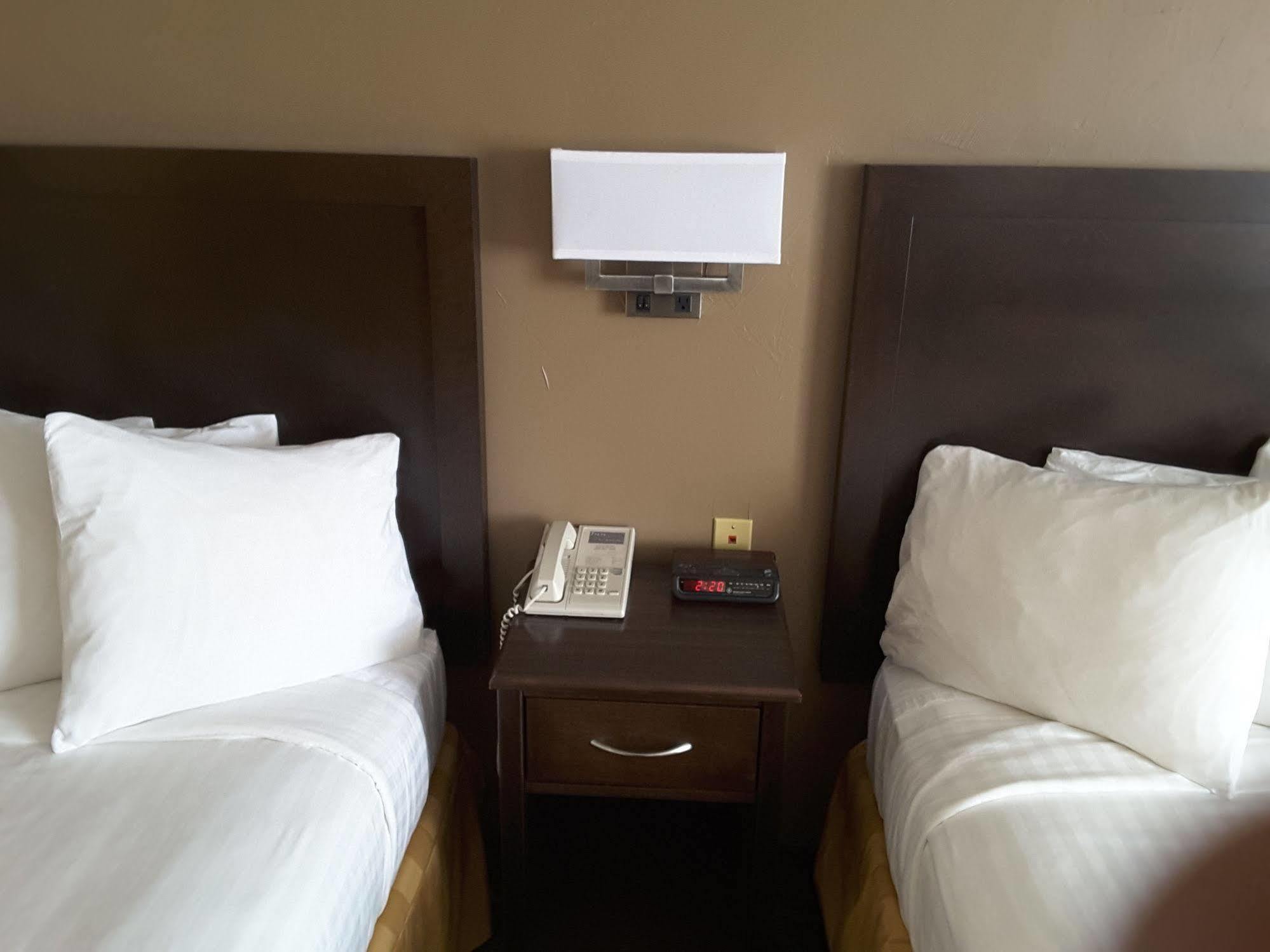 Inn At The Canyons มอนติเชลโล ภายนอก รูปภาพ